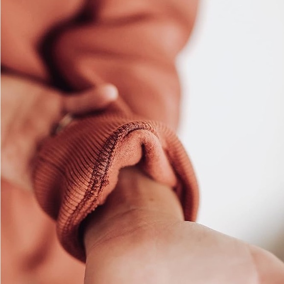 ‘Homebody’ Sweat Suit - Picture 5 of 6